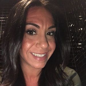 Meet your Posher, Stefanie